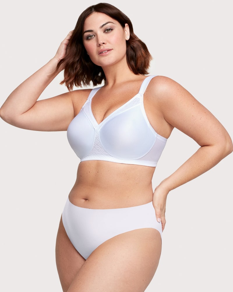 Front of a model wearing a size 44H MagicLift Seamless Support T-Shirt Bra in White by Glamorise. | dia_product_style_image_id:262994